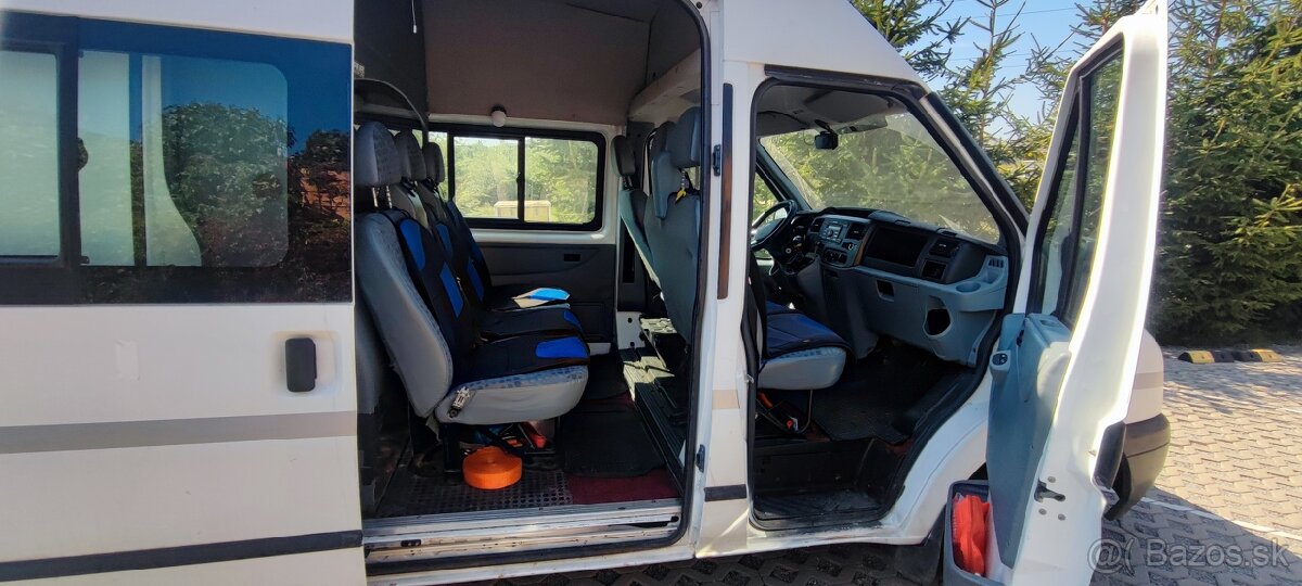 Ford Transit 300L 2,2 Tdci 6 miest, ťažné + NOVÁ STK - 13