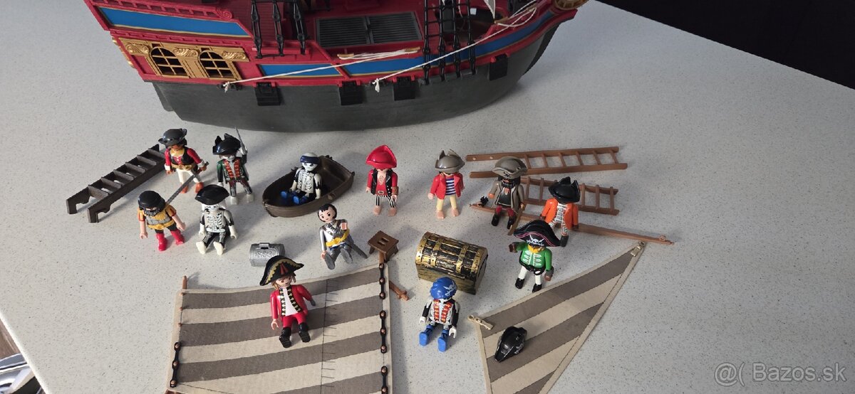 Playmobil pirátska loď - 13
