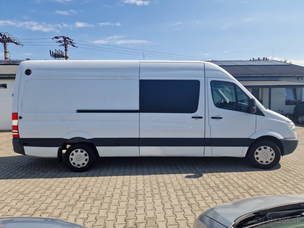 Predám Mercedes-Benz Sprinter 318 CDI 135 KW Automat - 13