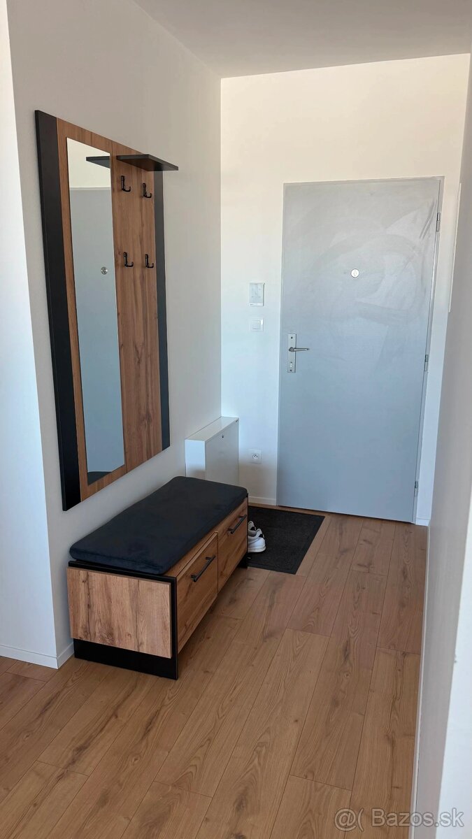 Na prenájom 3 izbový zariadený byt v Alžbetinom dvore - 13