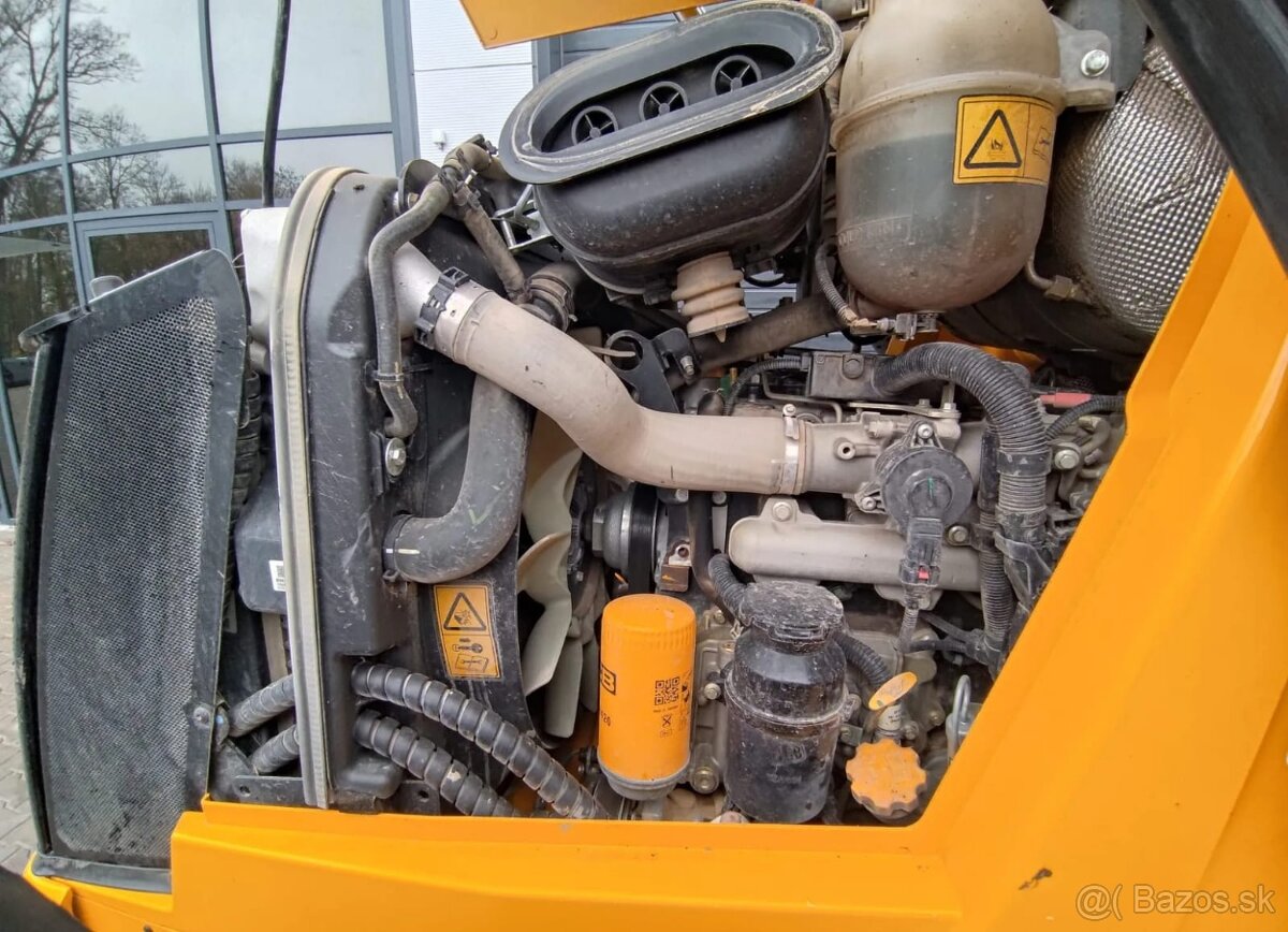 JCB 5CX Sitemaster PRO - 13