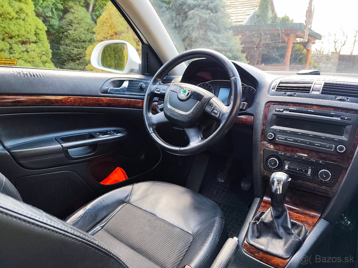 Škoda Octavia 2.0 TDI Elegance - 13