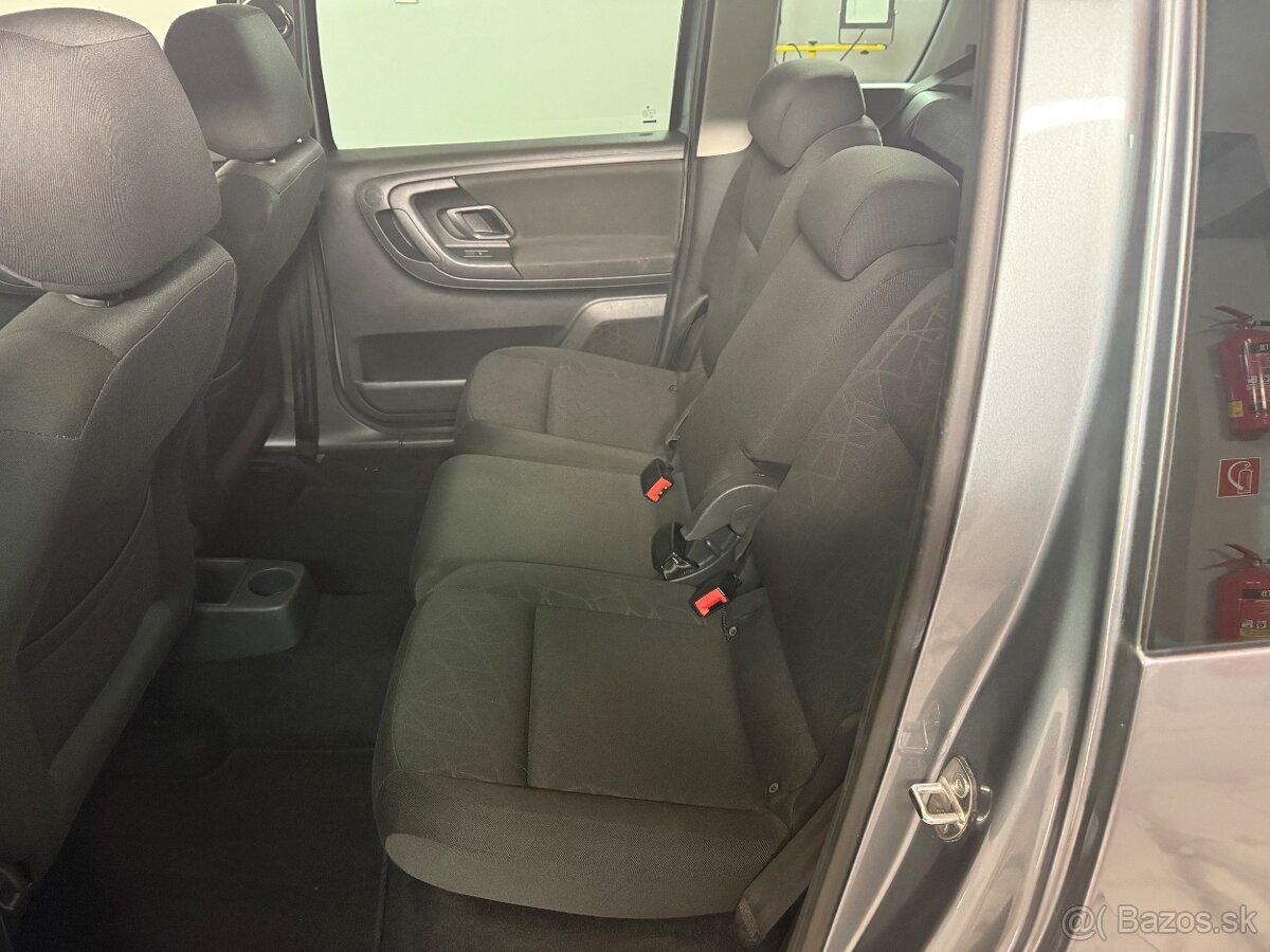 ŠKODA ROOMSTER 1.6 TDI - 13