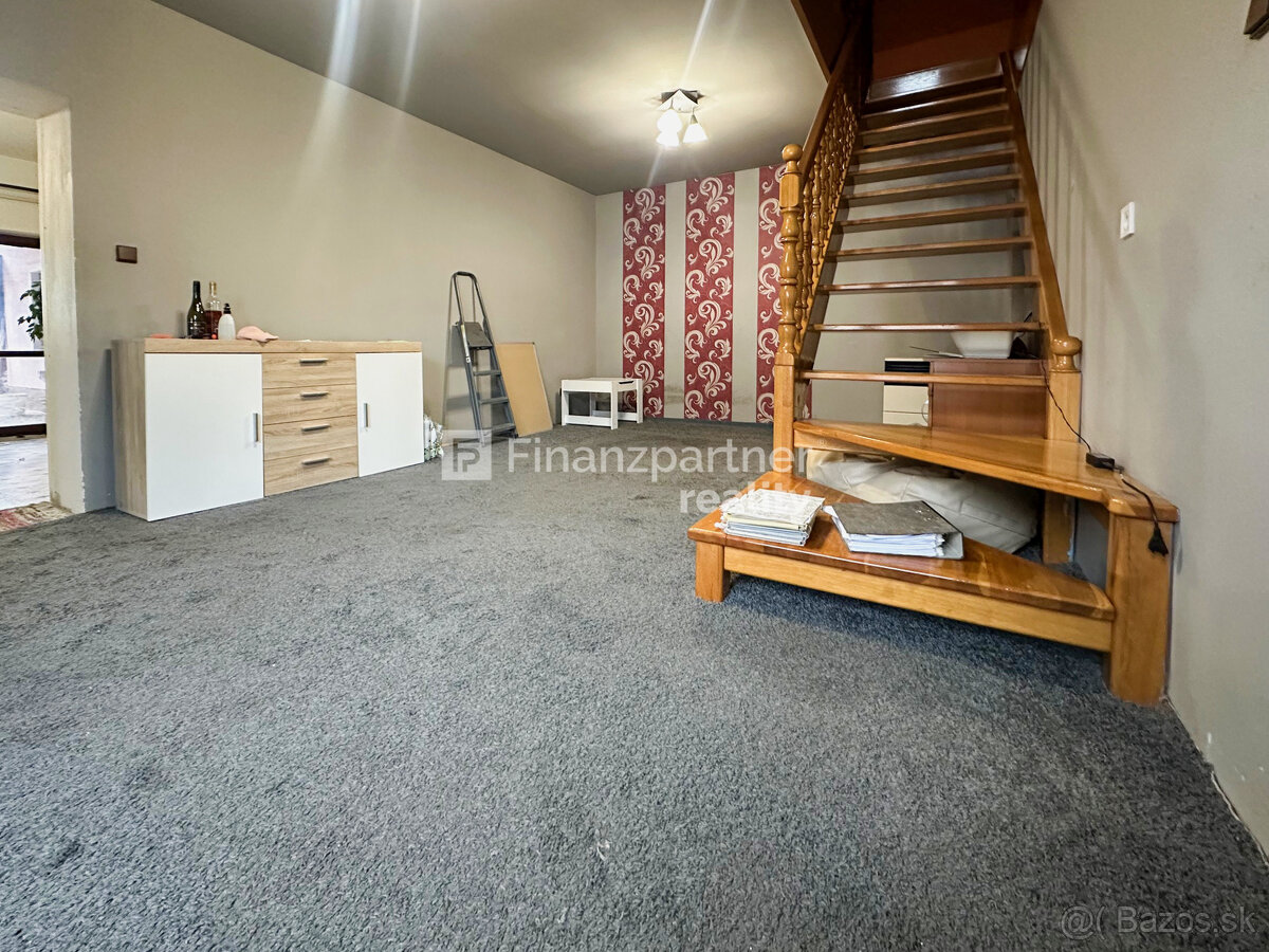 Rodinný dom s pozemkom 995 m², Vlčany, Šaľa - 13