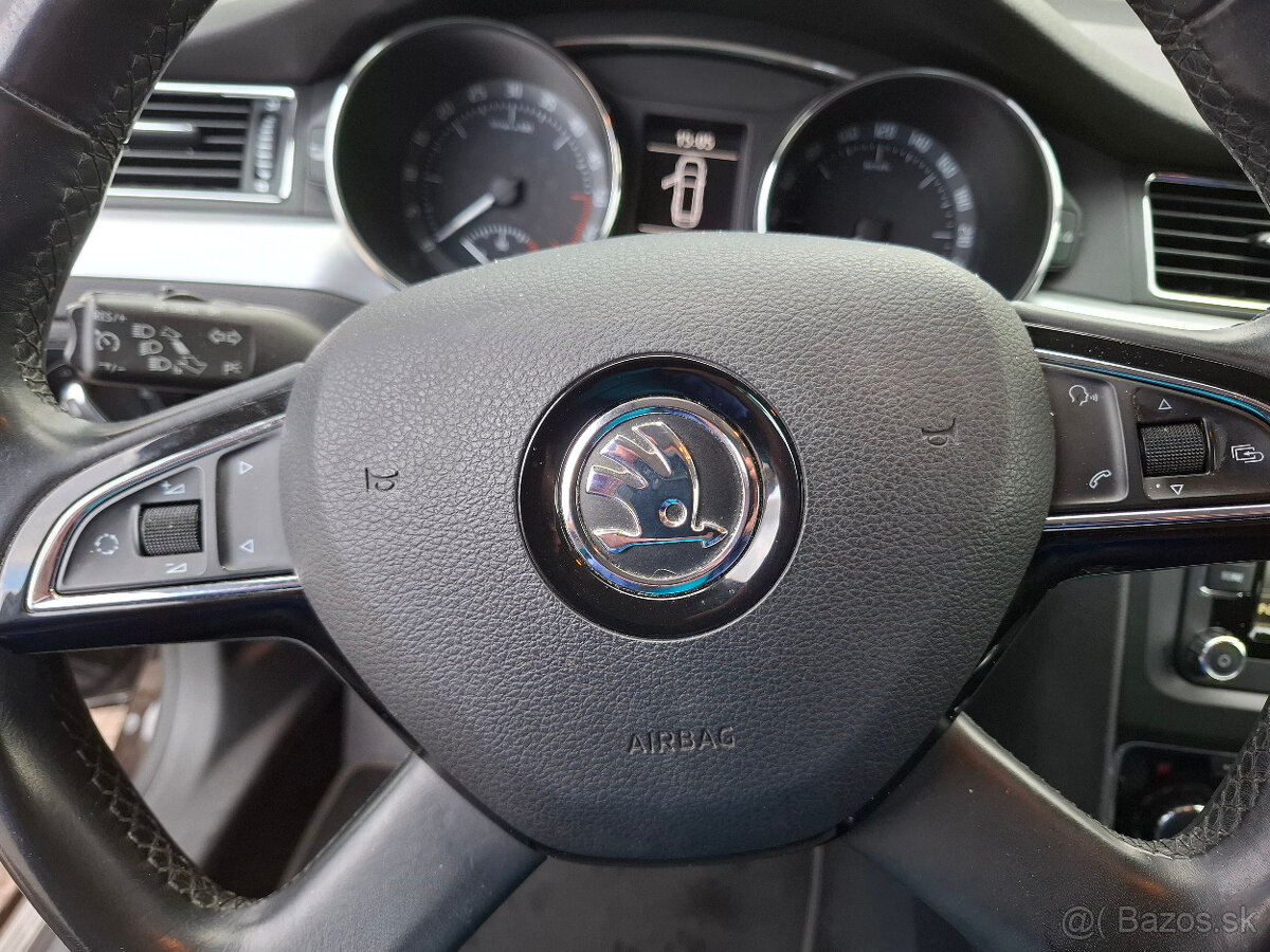 ŠKODA SUPERB COMBI 1,6 TDi 77kW 2014 - 13