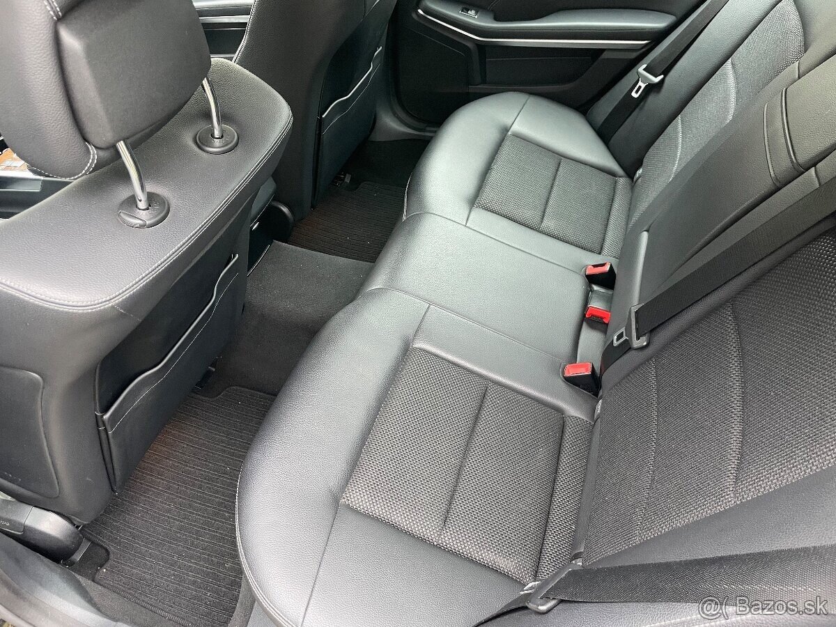 Mercedes E200CDi Avantgarde - 13