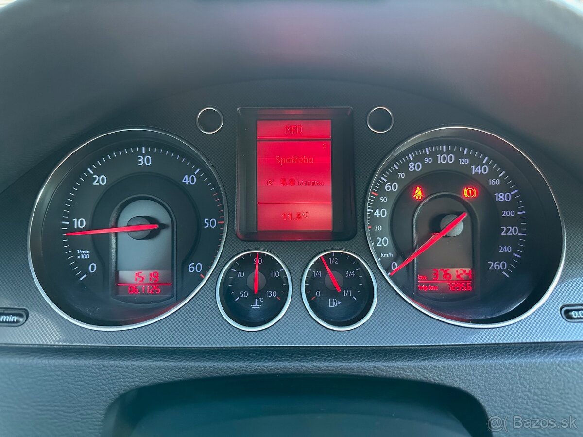 Volkswagen Passat Variant 2.0 TDI - 13