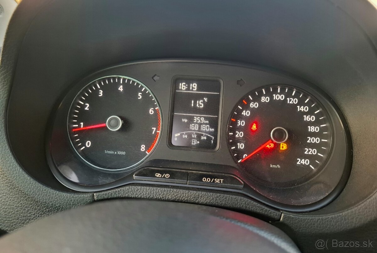 VOLKSWAGEN POLO 1.2 TRENDLINE NAVI - 13