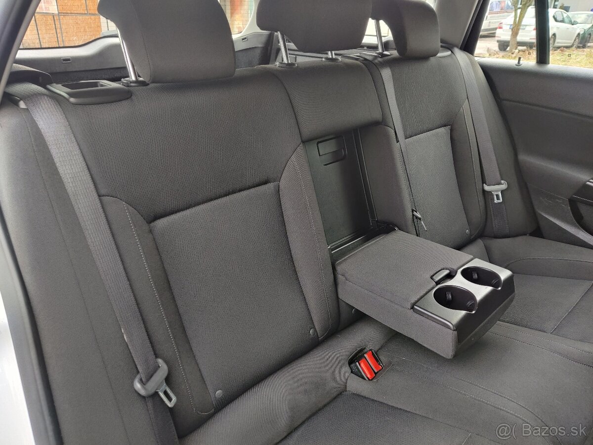 Opel Insignia - 13