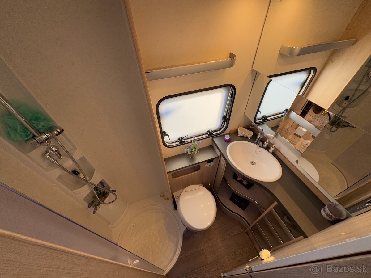 Hobby 545 KMF De Luxe Edition Klima, Markiza, Solar 380W - 13