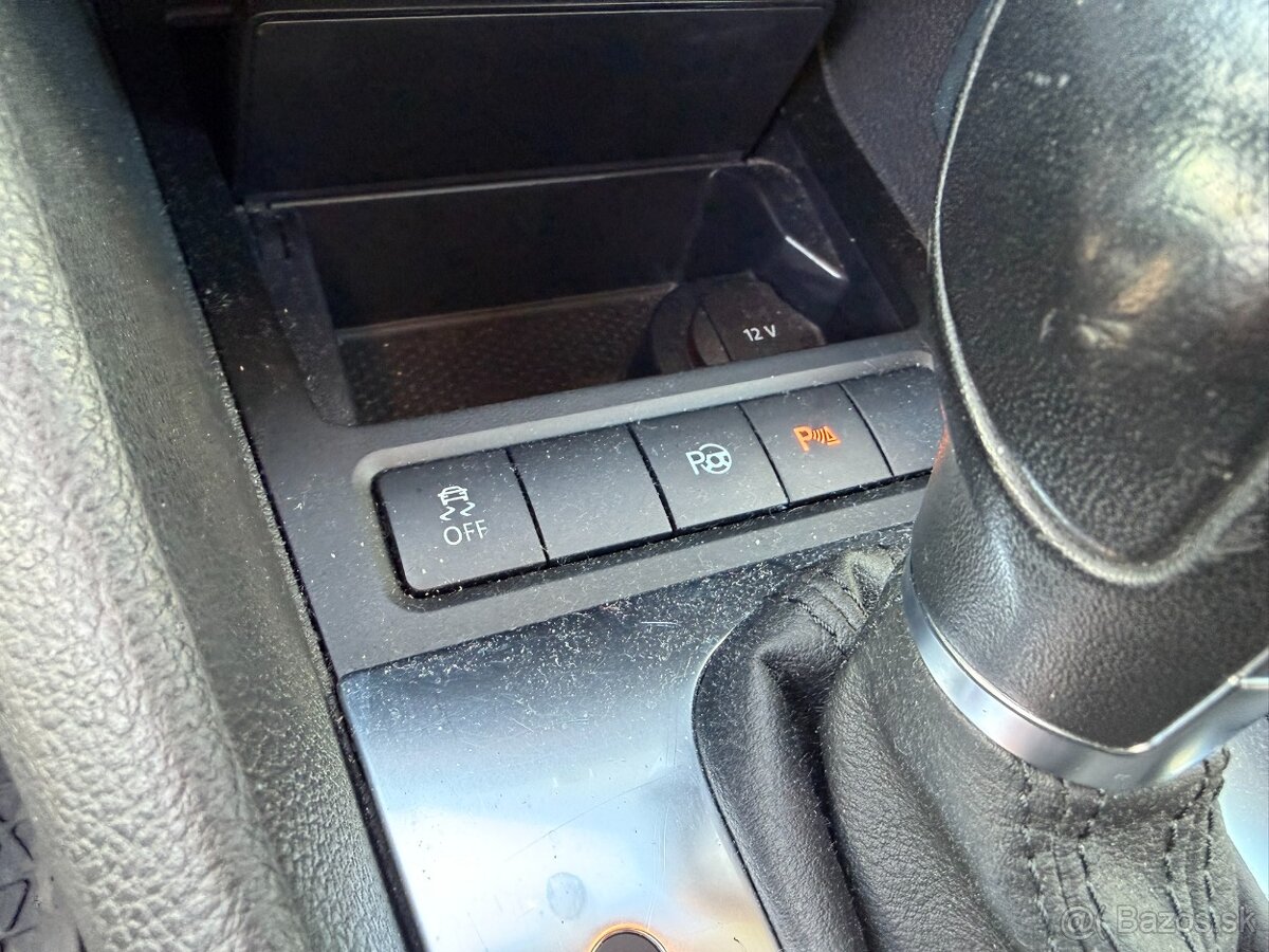 VW GOLF 6 R-LINE 1.4 TSI DSG r.v. 2011 - 13