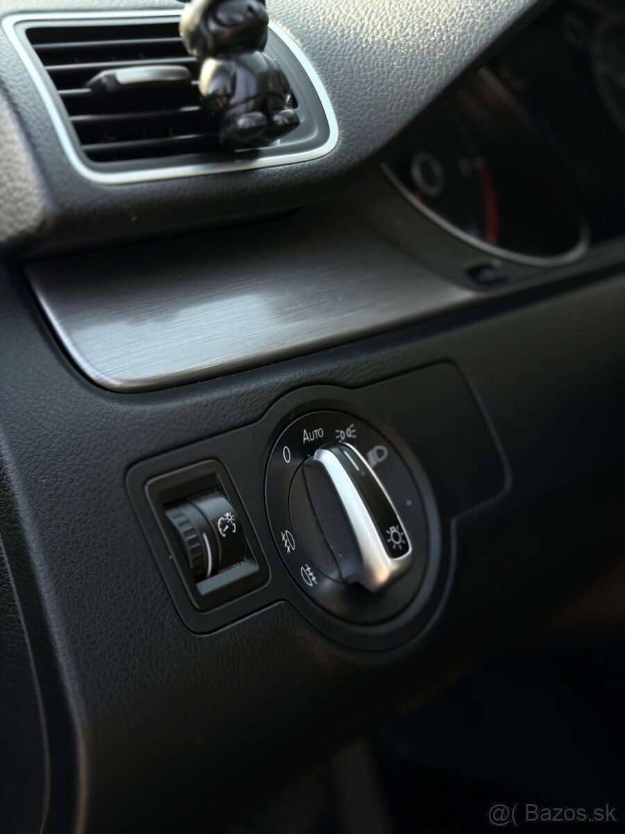 PASSAT B7 COMBI - 13