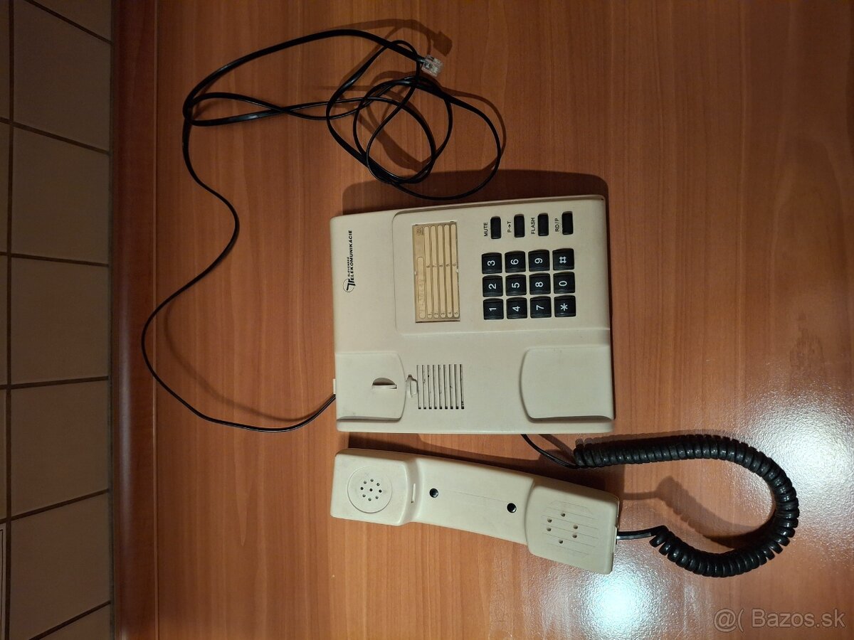 Staré telefóny - 13