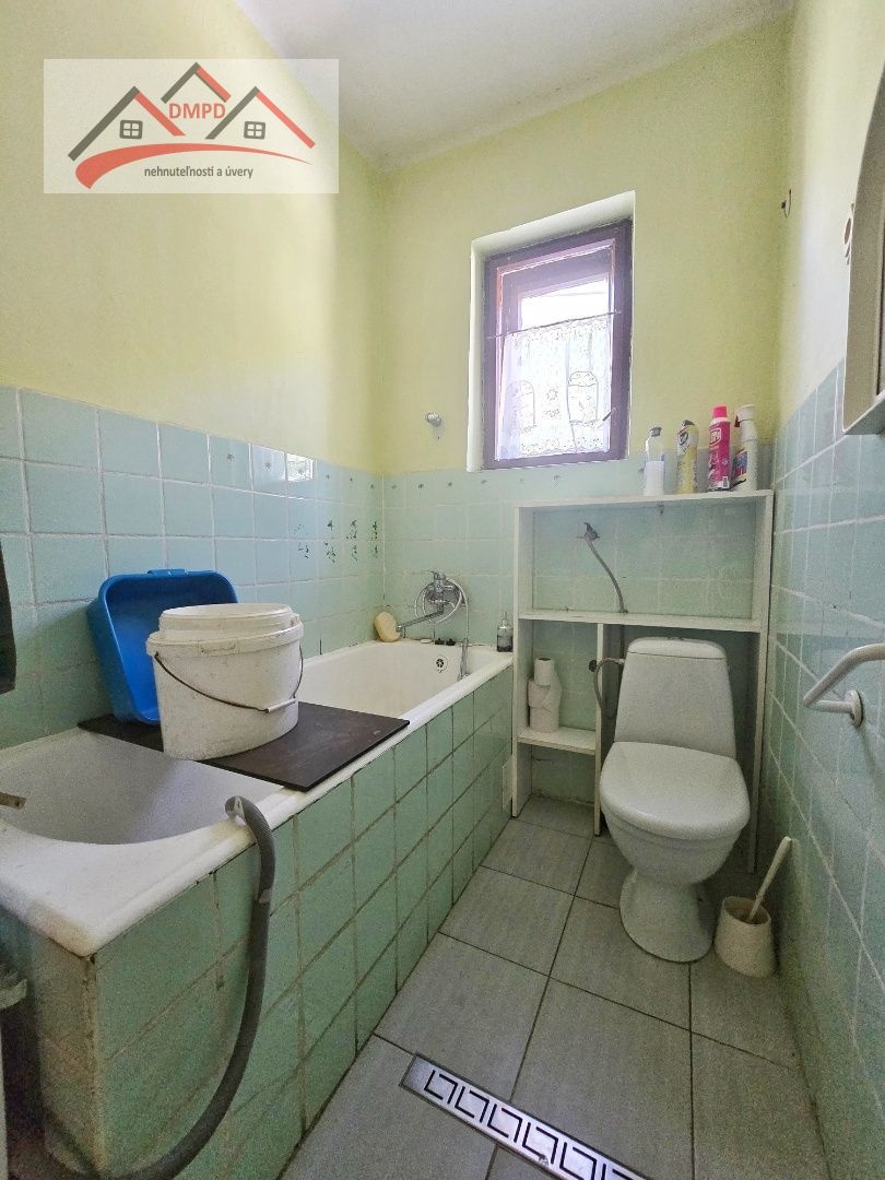 Ponúkame Vám na predaj rodinný dom v obci Ráztočno. - 13