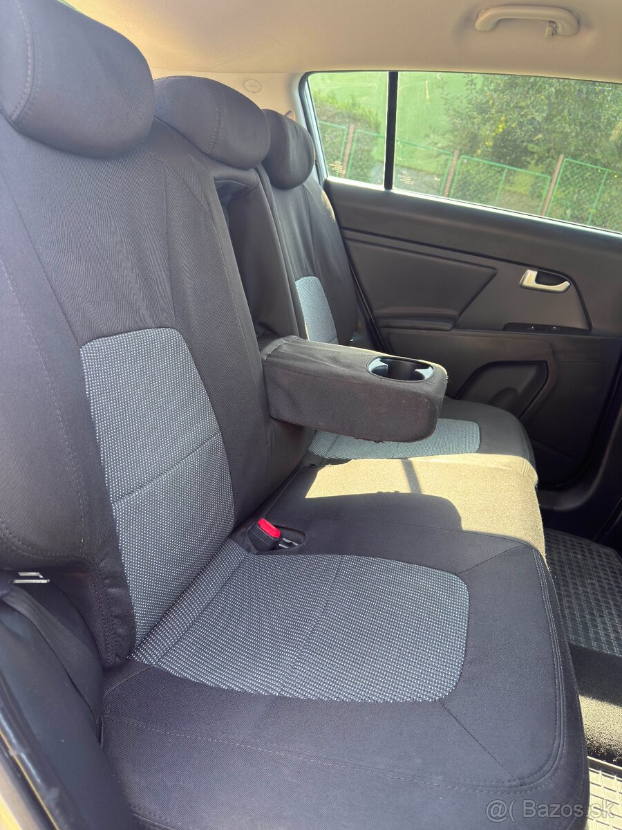 Kia Sportage 1.7 CRDi 2WD EX - 13