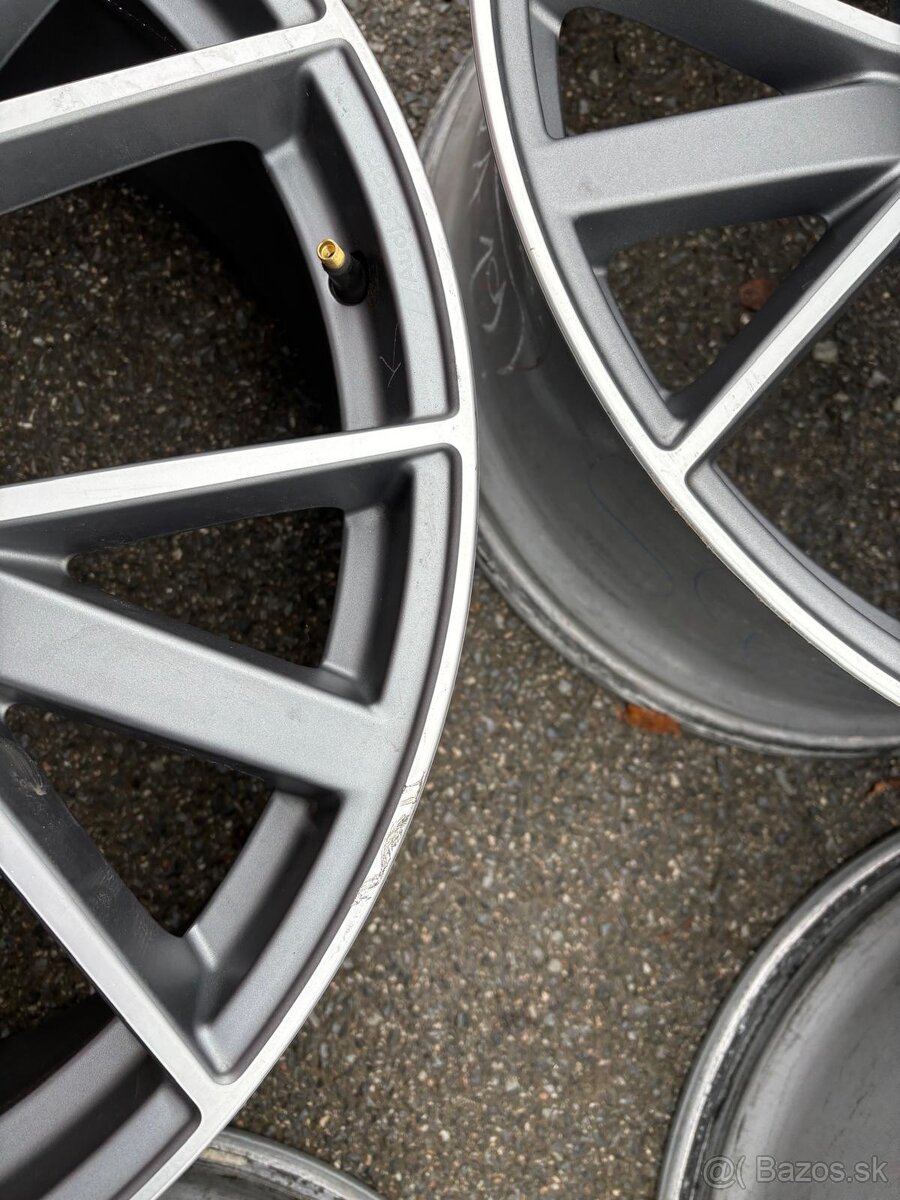 Audi ALU disky R22 10J, 5x112, AUDI Sport SQ8,SQ7,RS6,RS7 - 13