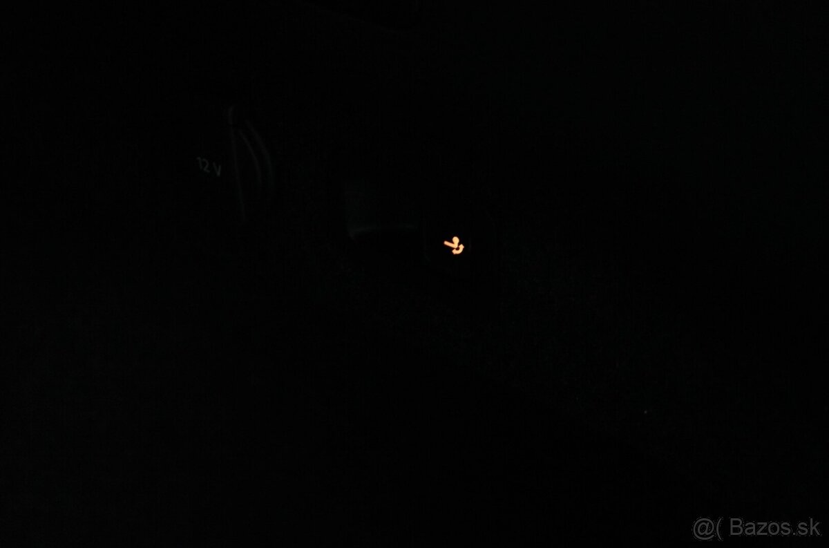 Volkswagen Passat Variant 2.0 TDI EVO Elegance DSG - 13