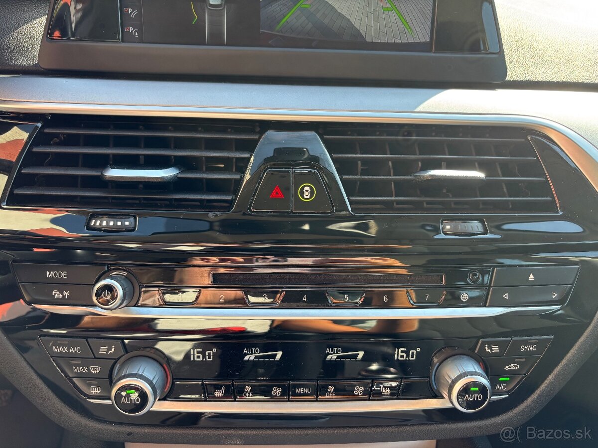 BMW Rad 5 Touring 520d xDrive A/T - 13