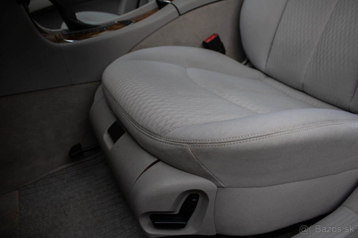 Mercedes-Benz E trieda Sedan E280 CDI - 13