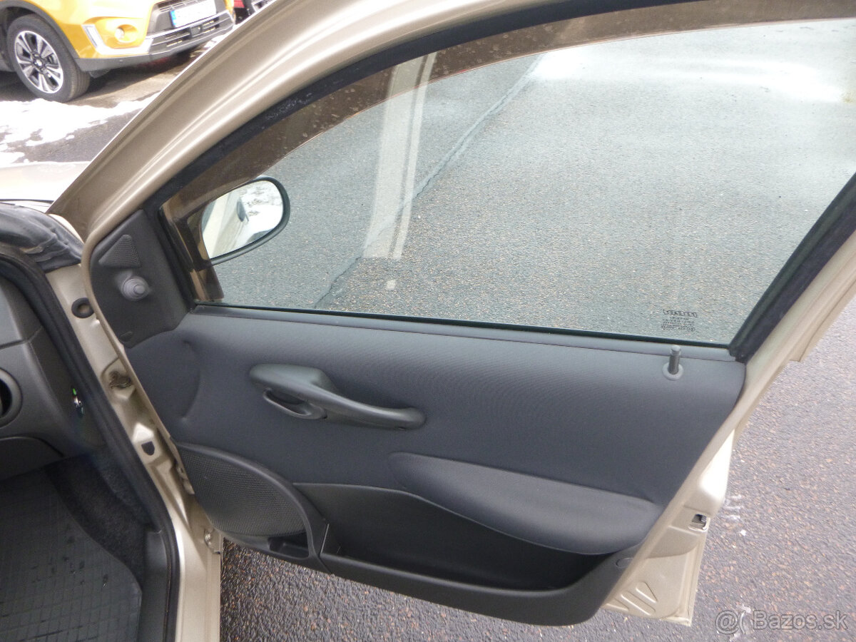 Fiat Punto 1,2i 2008 92675 km - 13