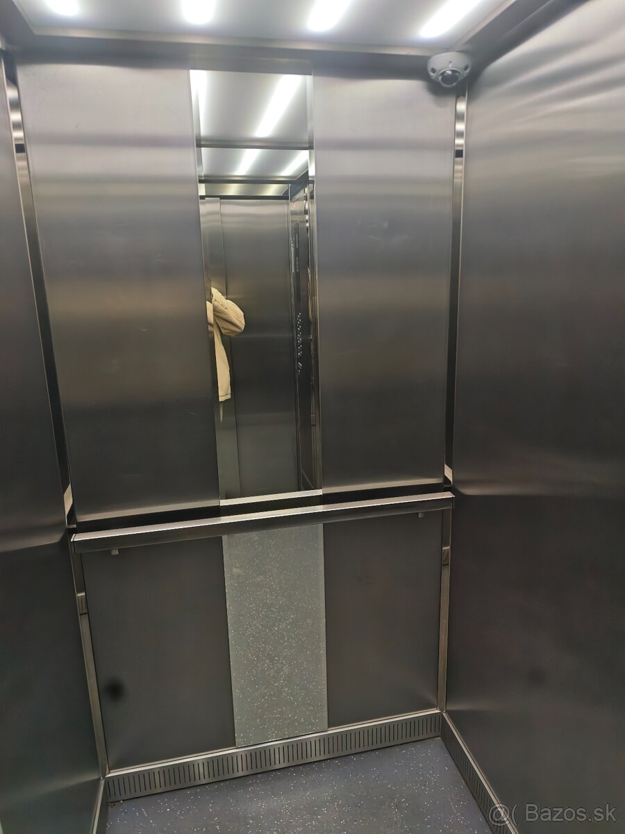 Predám 2. izbový byt s balkónom - 13