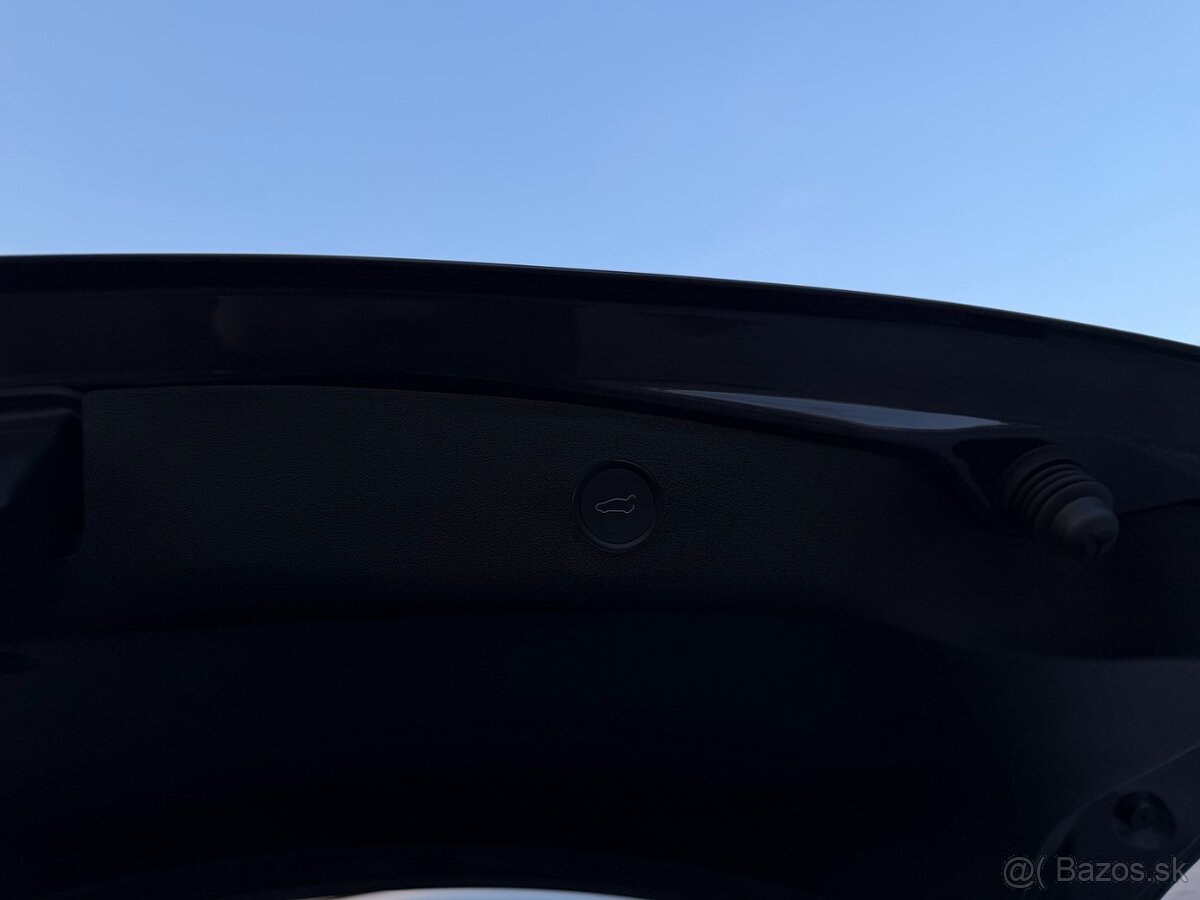 Tesla Model 3 Long Range Dual Motor 4x4 Refresh 366KW 2022 - 13