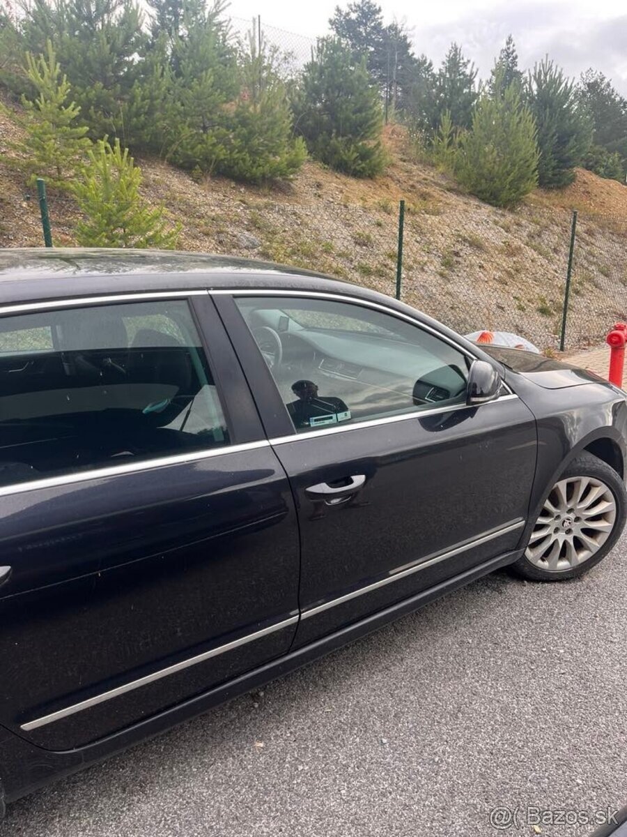 Skoda Superb 2.0 tdi 125kw - 13