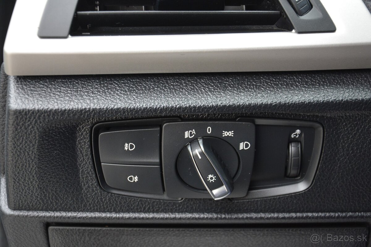 BMW rad 1 1.60 116i, SR voz, Automat,Serv.Kniha - 13