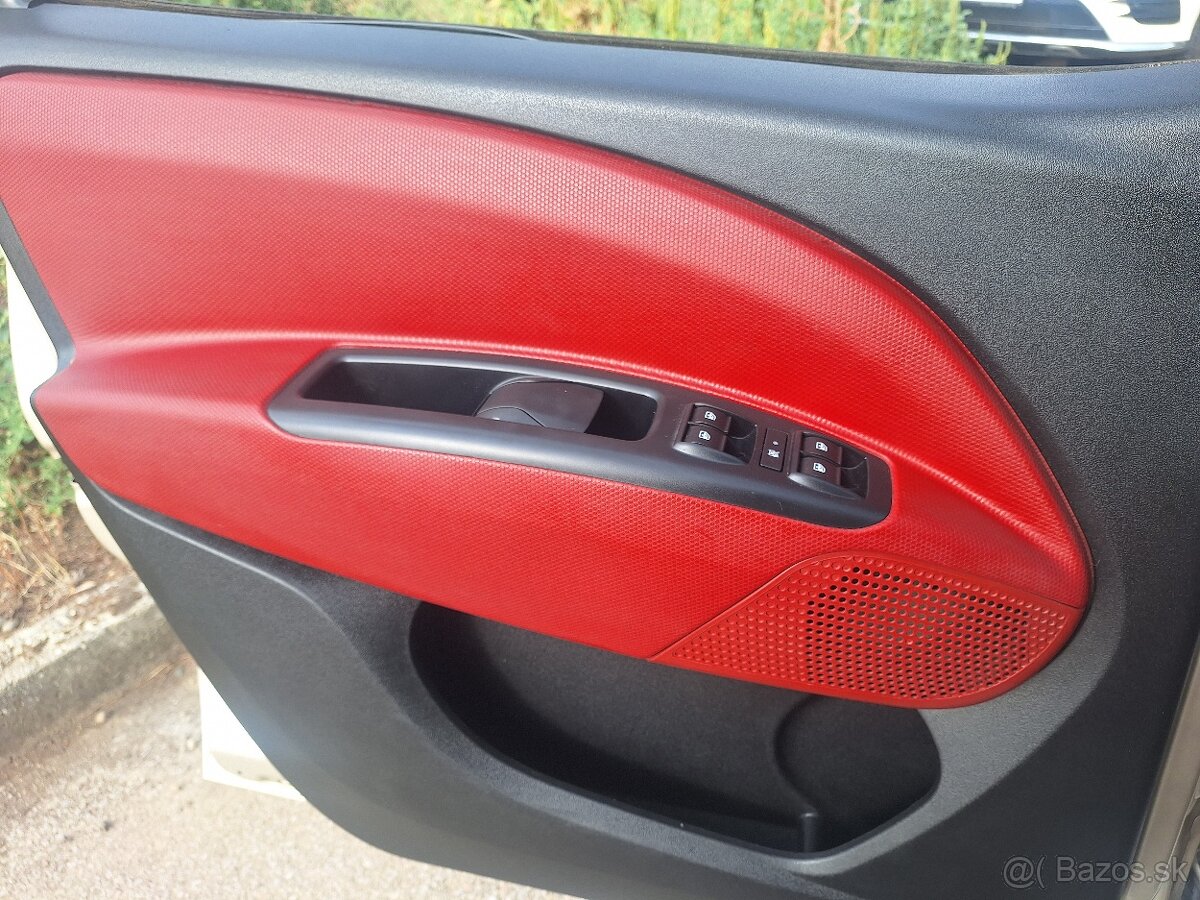 FIAT DOBLO 2.0JTD 5 MIESTNE KLÍMA - 13