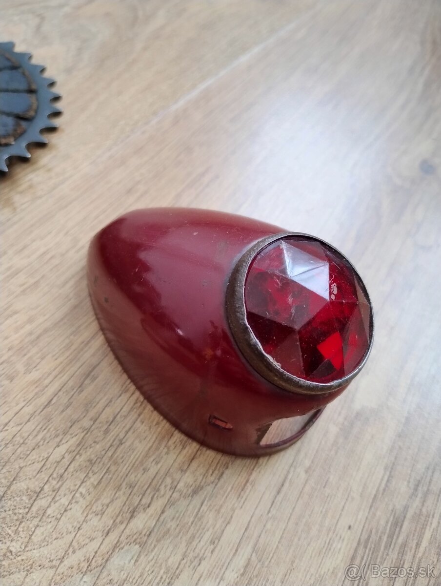 Prodám náhradní diely pro JAWA 550 pařez a jawa 555 - 13