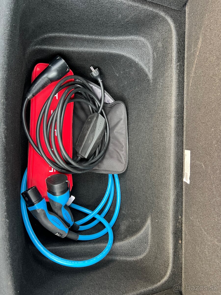 Tesla Model Y Dual Motor Long Range - 13