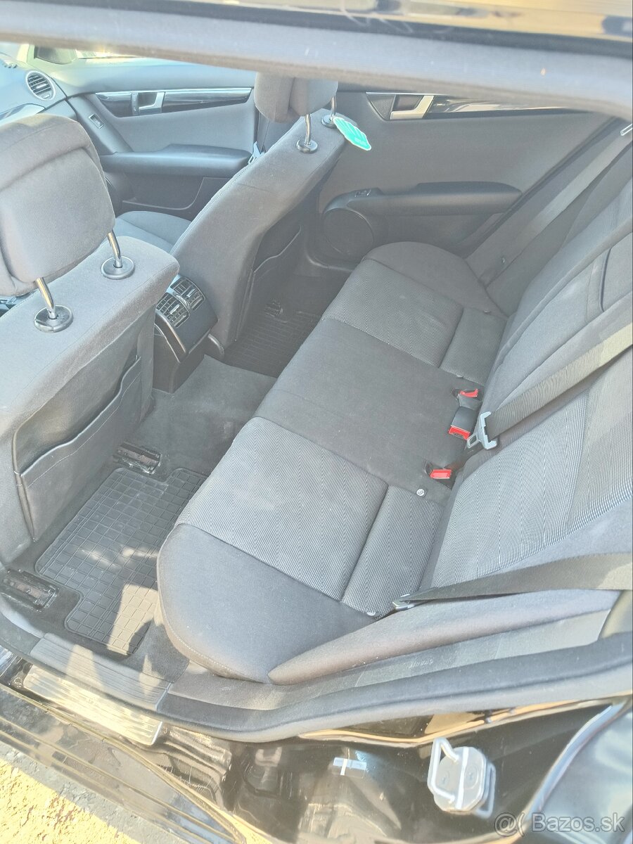 Mercedes-Benz s204 220CDI 2011 - 13