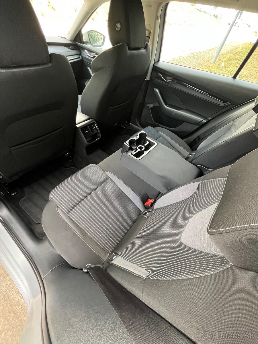 Škoda Octavia 4 Combi 2.0TDI Virtual,Xenon - 13