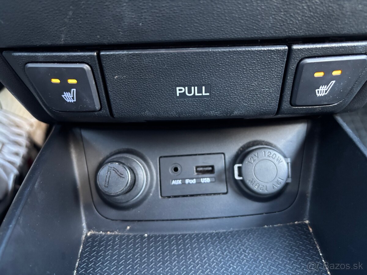 Predám Hyundai i30 - 13