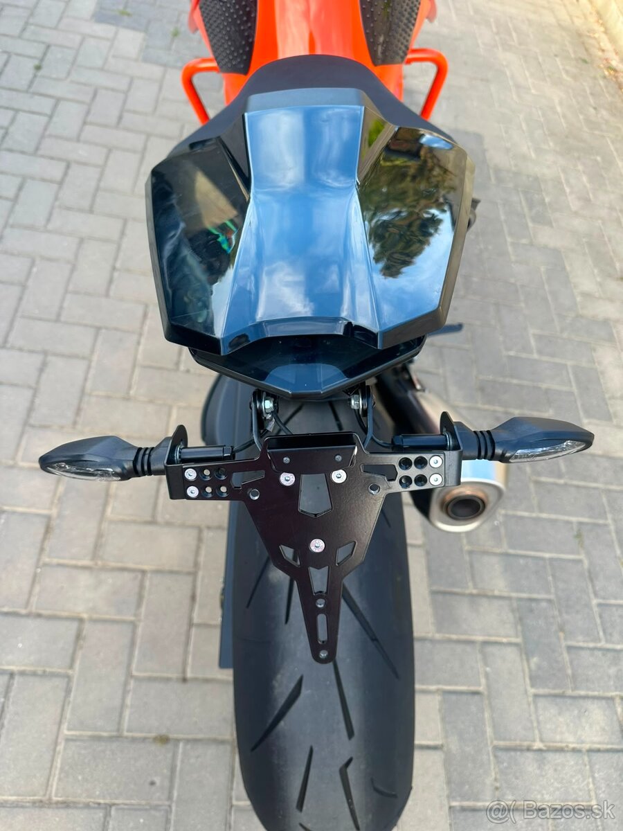 KTM 1290 Super Duke R - 13