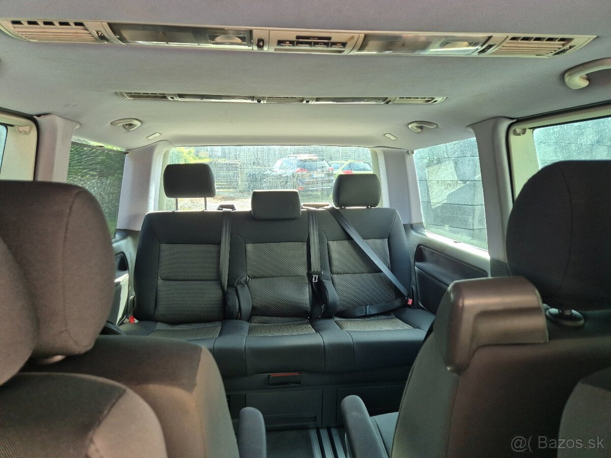 Volkswagen T5 Multivan 2,5TDI 4MOTION - 13
