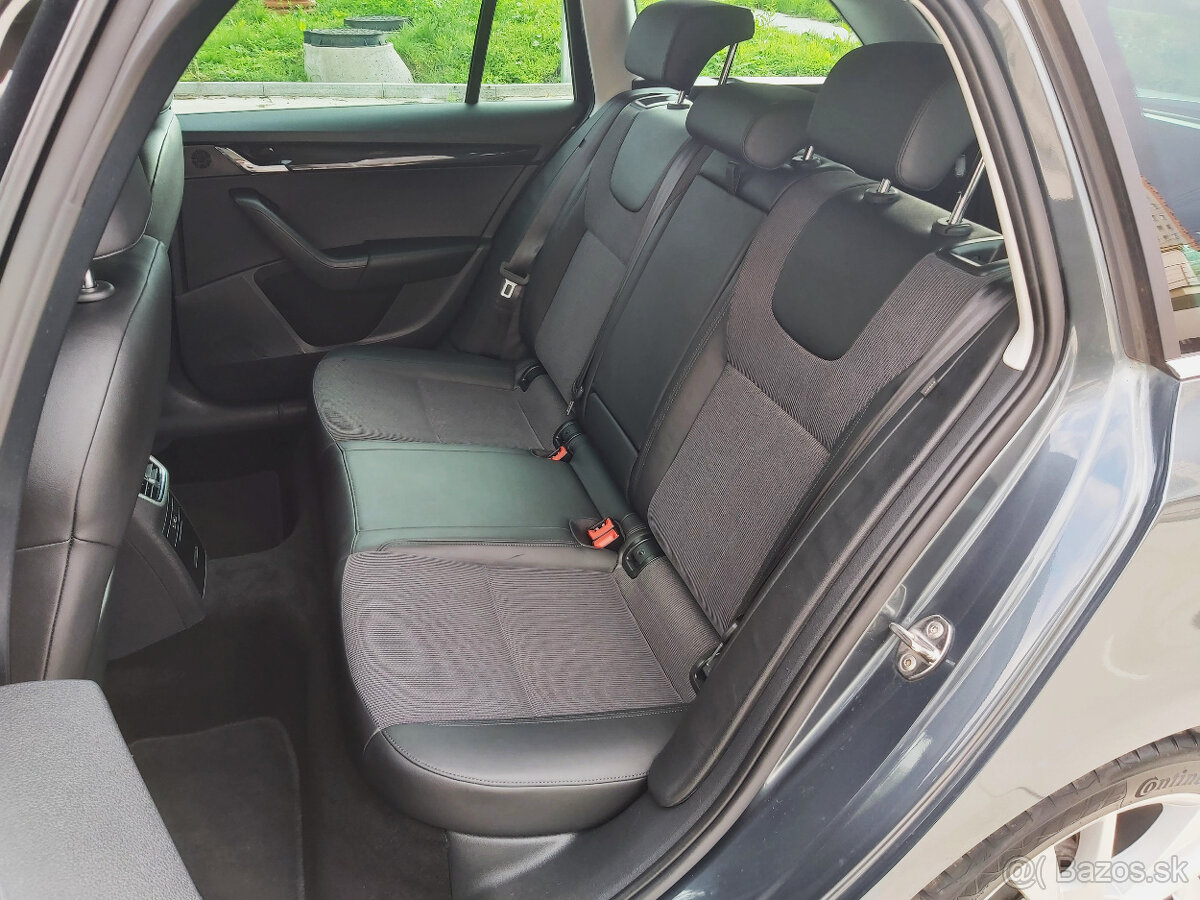 SKODA OCTAVIA COMBI 2.0 TDI STYLE, DSG, FULL LED - 13