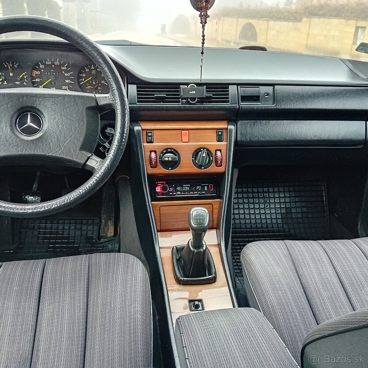 Mercedes-Benz w124 250d - 13