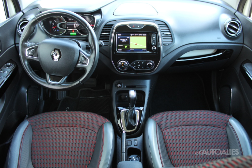 Renault Captur 1,5 DCi 66 kW HYPNOTIC - 13