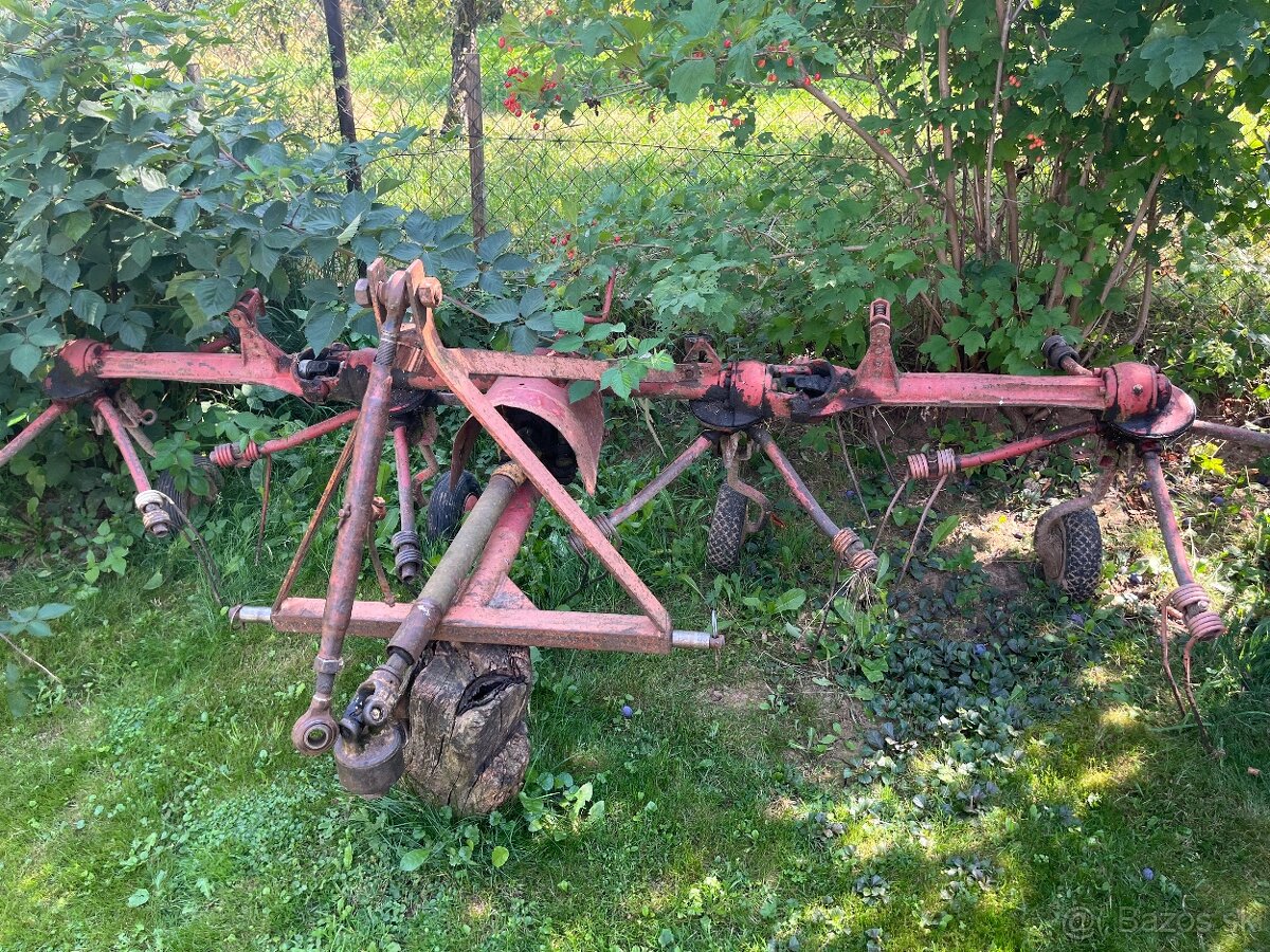 poľnohospodárska technika - 13