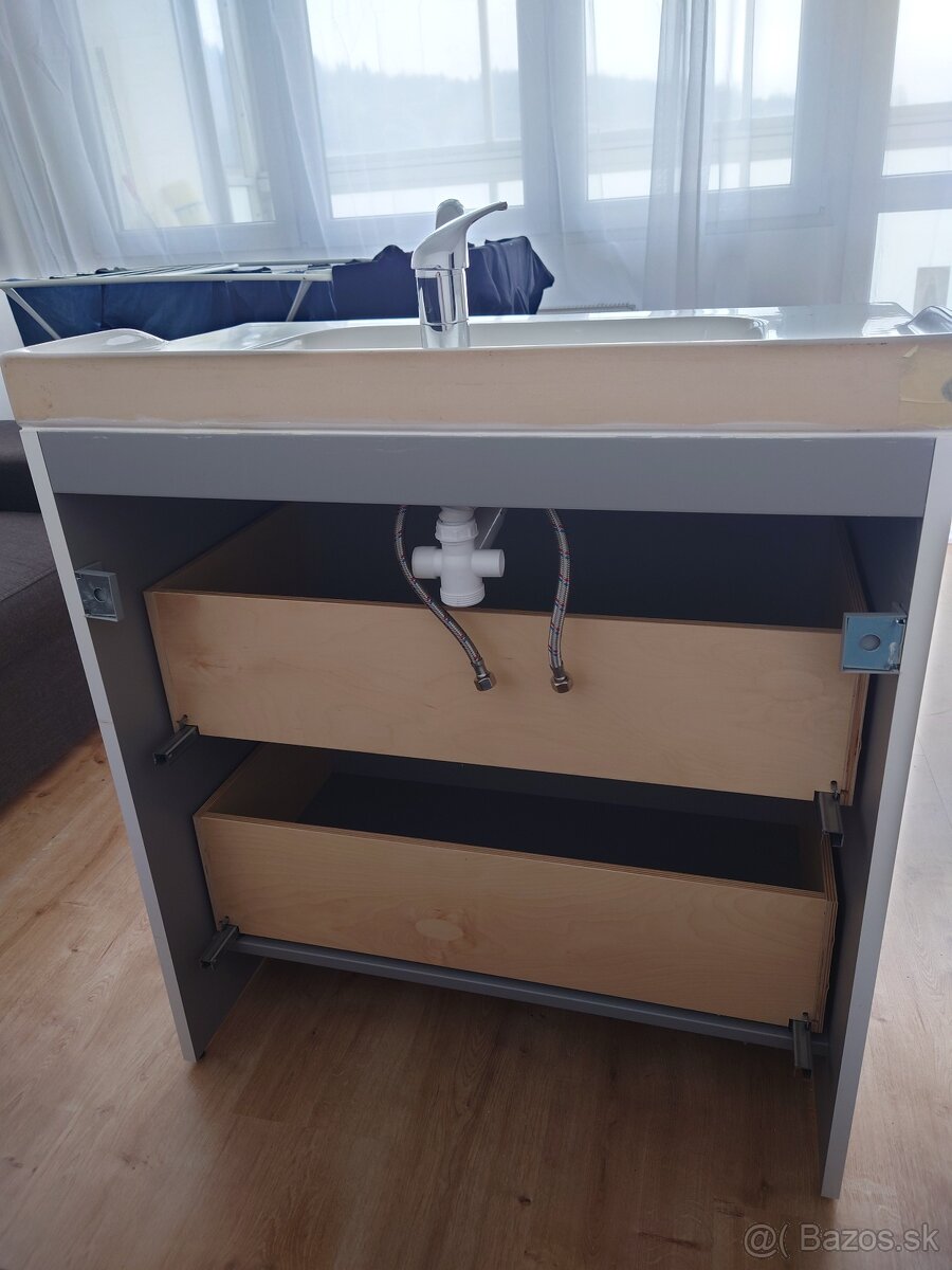 Umyvadlo so skrinkou a zrkadlovou skrinkou 80vm - 13