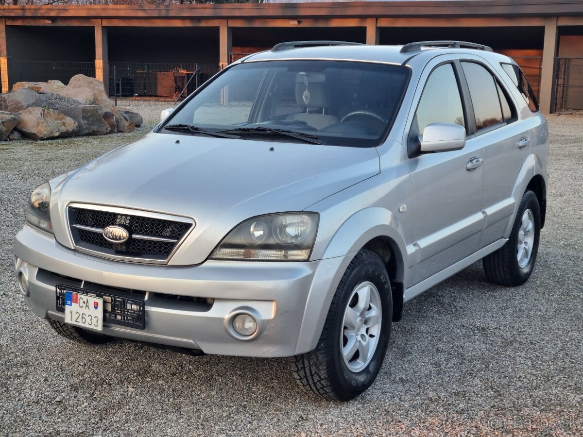 KIA SORENTO 2,5CRDi 4x4 MANUAL - 13