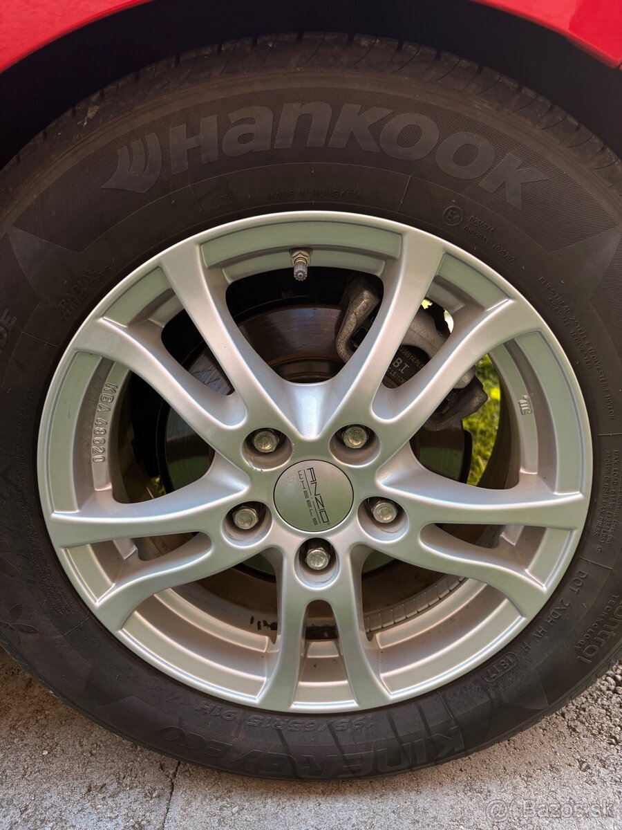 KIA Ceed - 13
