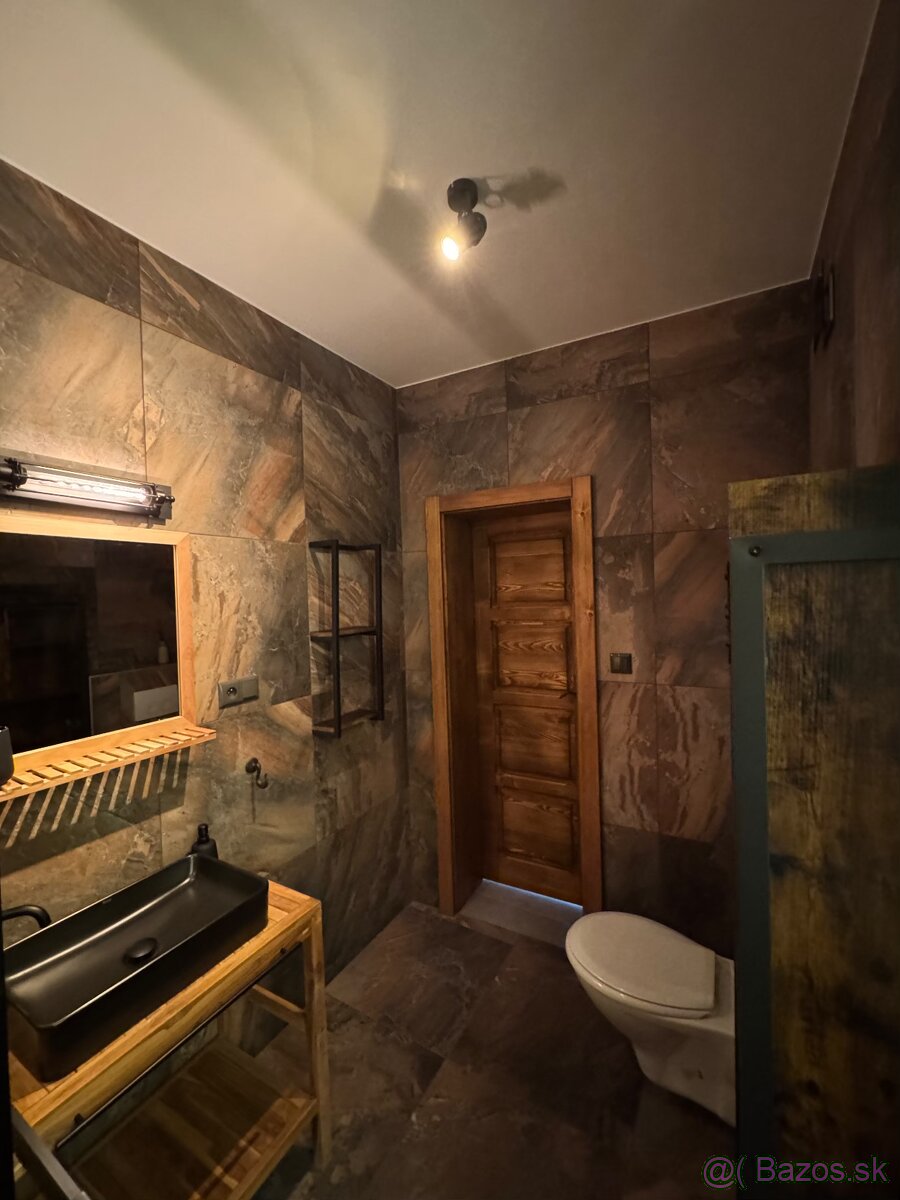 Prenájom bytu – Rožňava, Námestie baníkov - 13