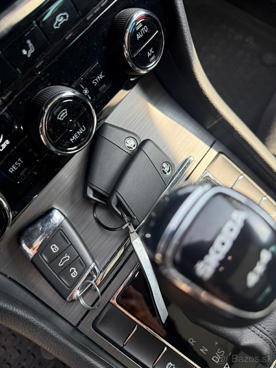 Skoda Superb 2.0 tdi 147 kw 4x4 - 13