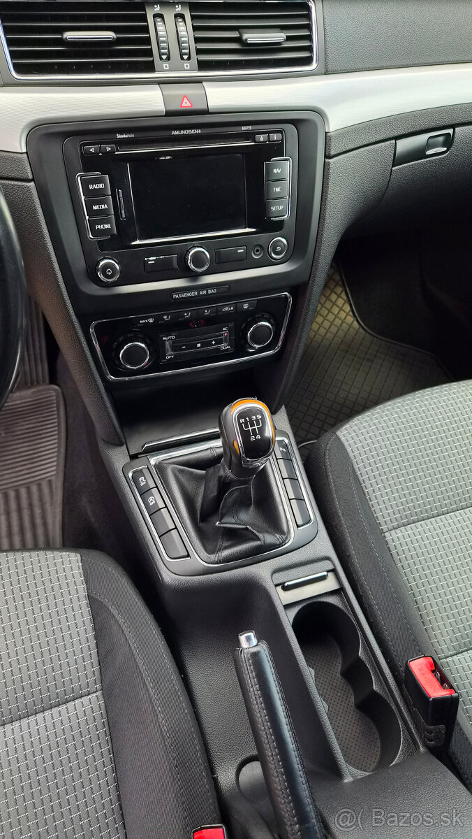 Škoda Superb Combi 1.6 TDI CR DPF Ambition - 13
