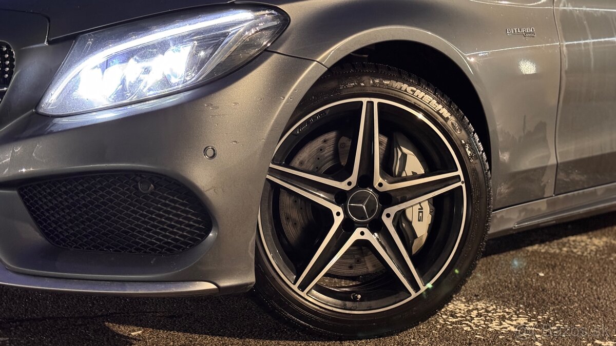 Mercedes C43 AMG kombi - 13