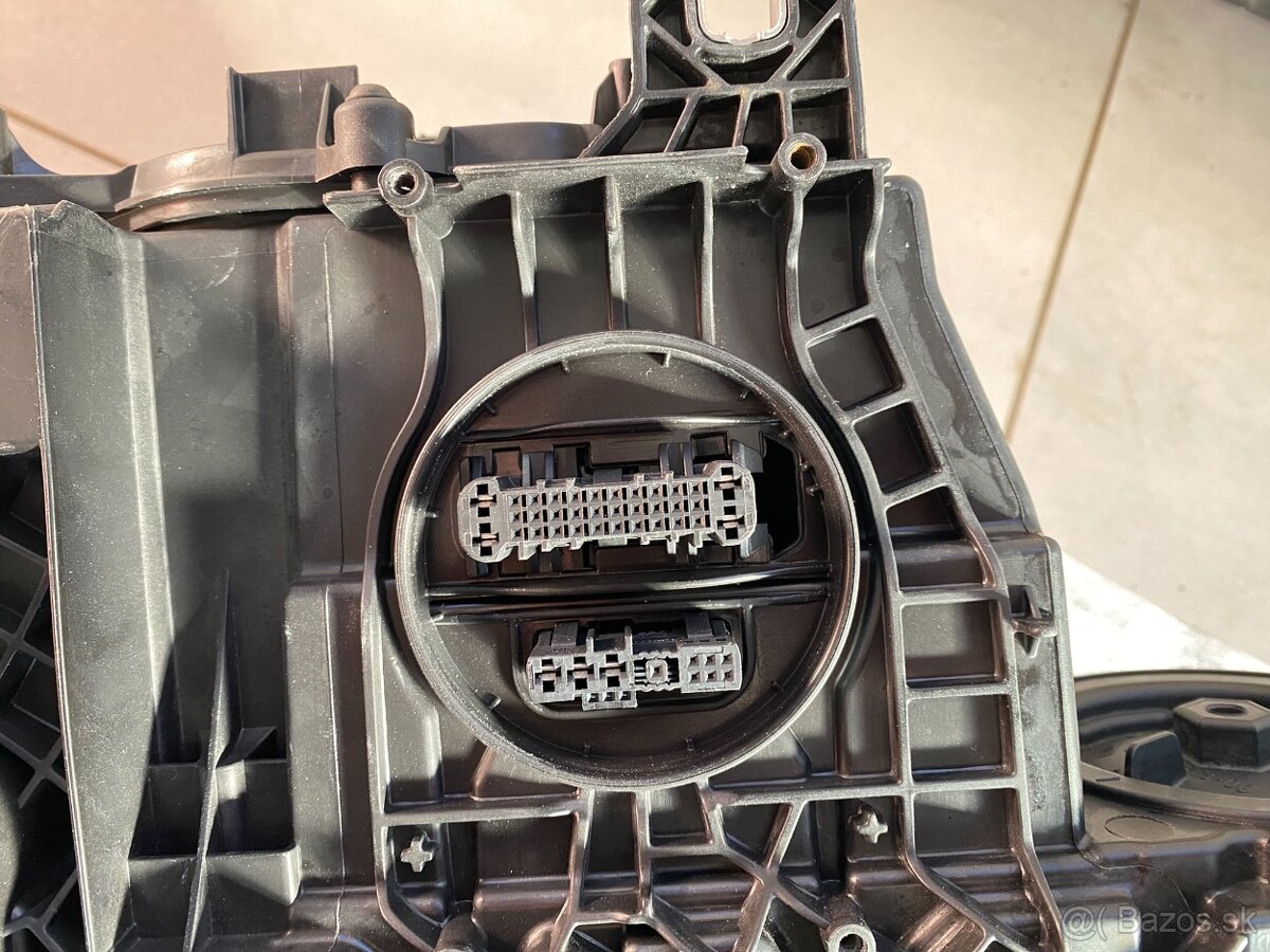 Audi A8 D4 - Lavé predné svetlo Matrix, OE 4H0941783 - 13