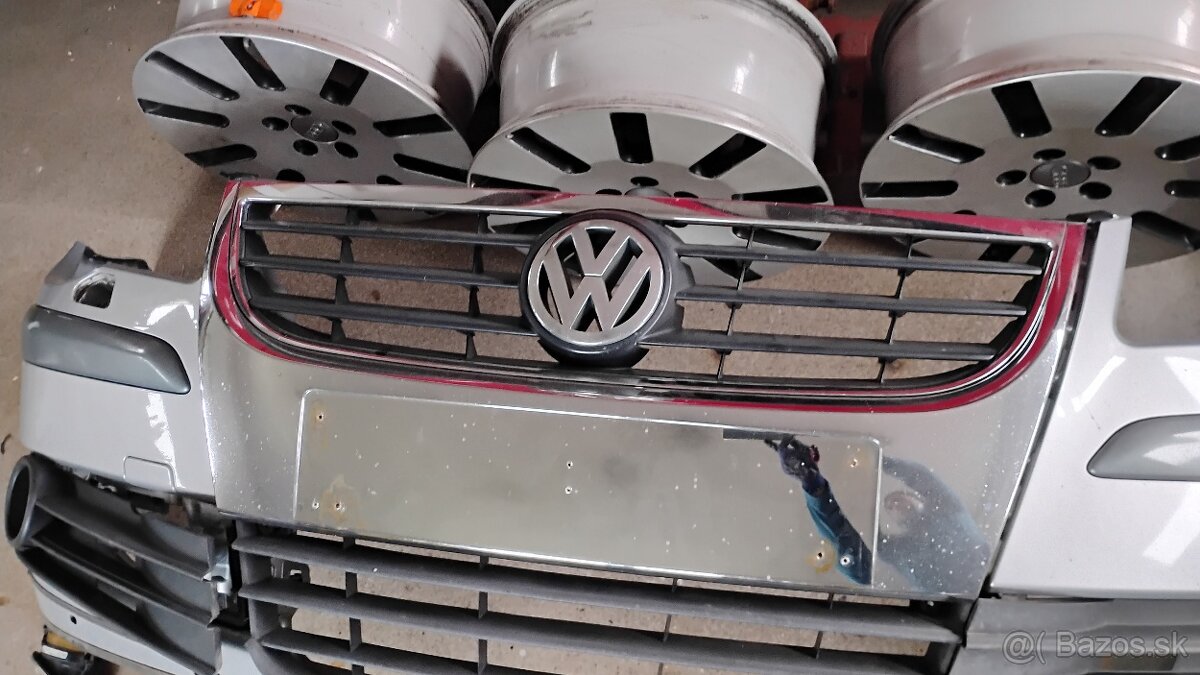 Predny naraznik touran cross - 13