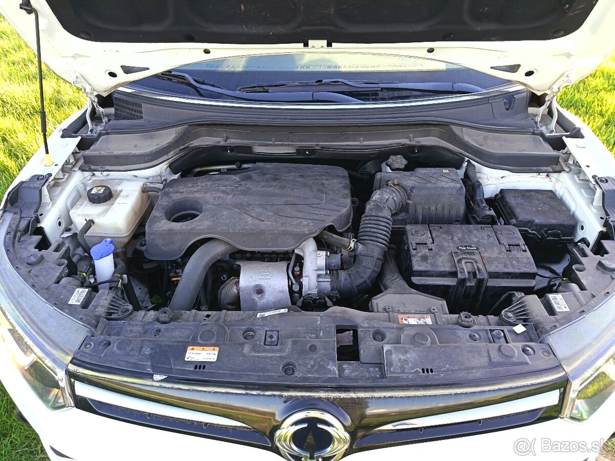 SSANGYONG TIVOLI - 13